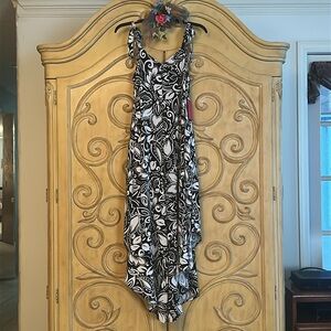 NWT Vince Camuto Floral Jumpsuit Black & White
